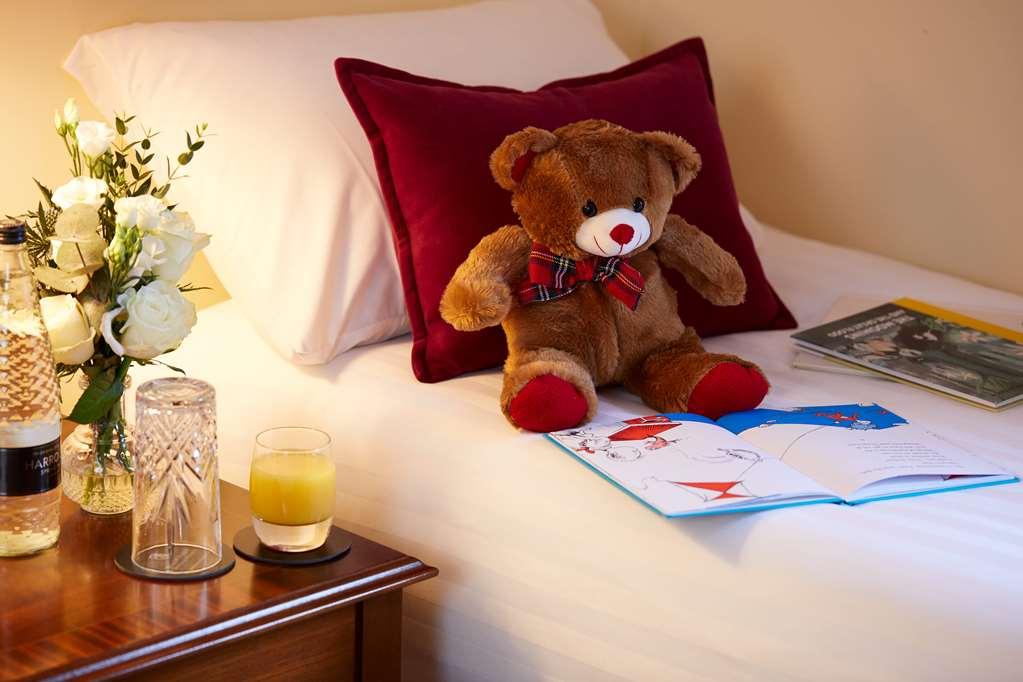 Macdonald Kilhey Court 4* Wigan